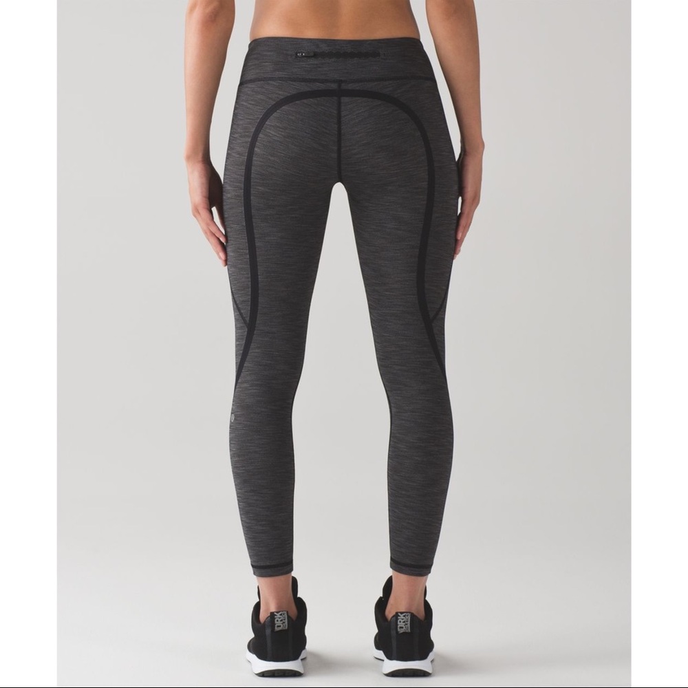 Lululemon On Track Tight 6 Heathered Black
